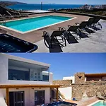 Luxury Frankie Mykonos Private Pool&jacuzzi فيلة كالافاتيس