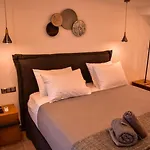 Luxury Frankie Mykonos Private Pool&jacuzzi Βίλα Καλαφάτη